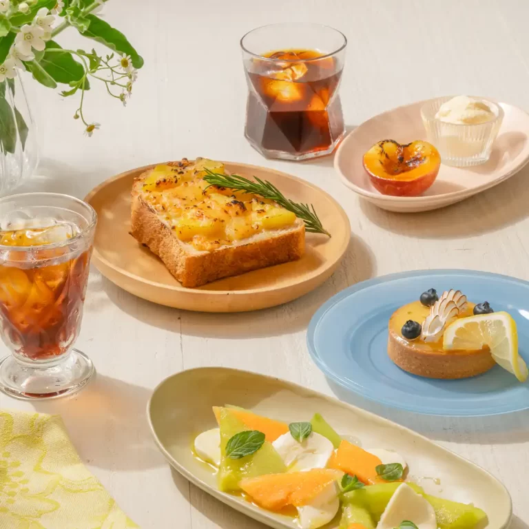 夏のフルーツとコーヒー