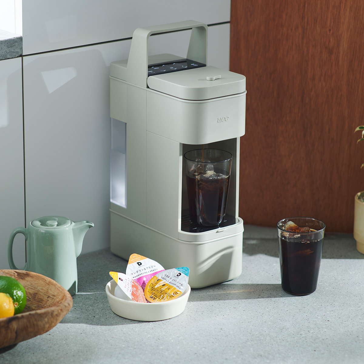 コーヒーのプロが検証｜<br />
コーヒーの味は水で変わる？<br />
硬水と軟水で飲み比べ	 