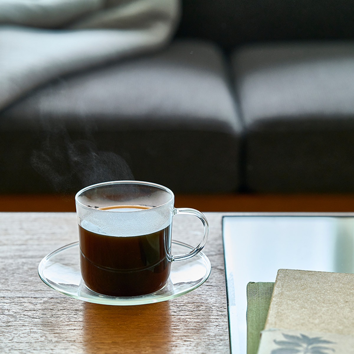 「熱々」だけじゃないホットコーヒーの楽しみ方。<br />
温度変化で最後の一口まで美味しく